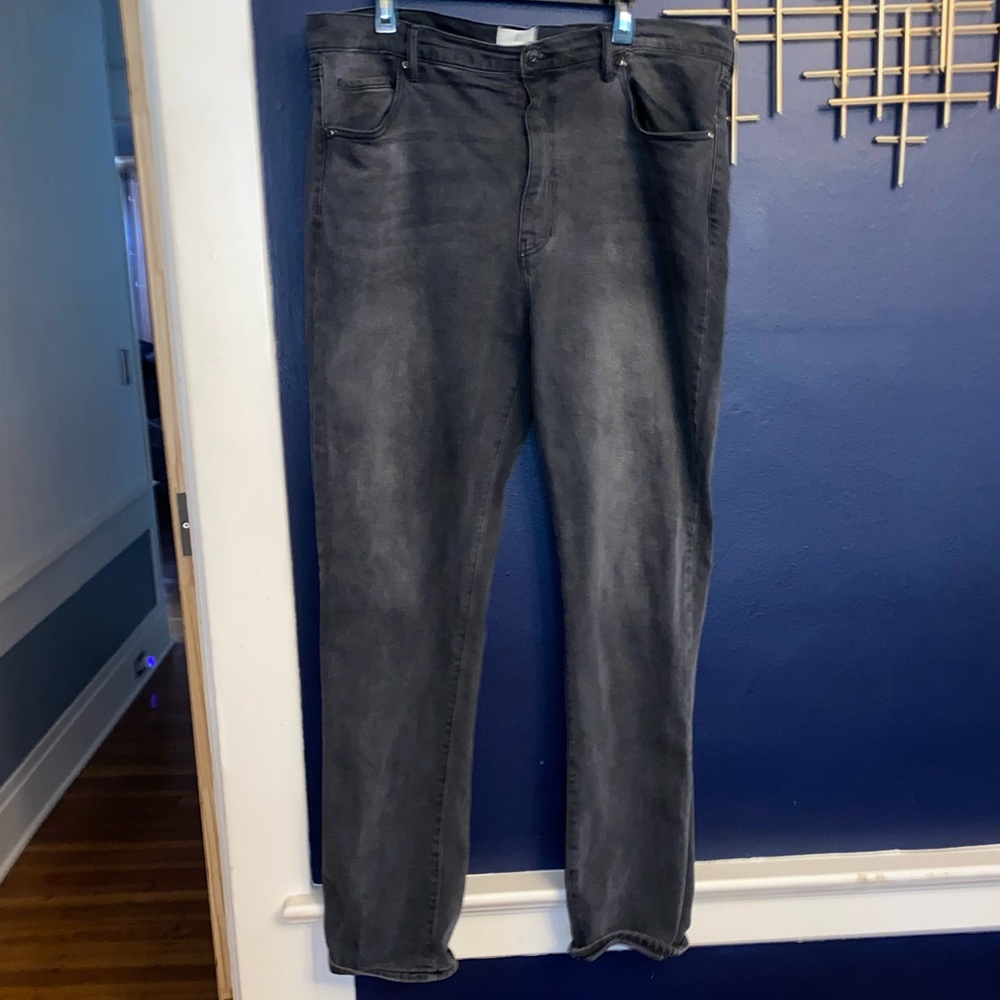 Men's Black Washed Jeans - Classic Straight Fit